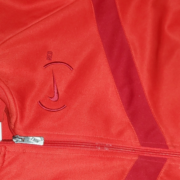 Cherry red Nike zip up Jacket - Picture 5 of 9